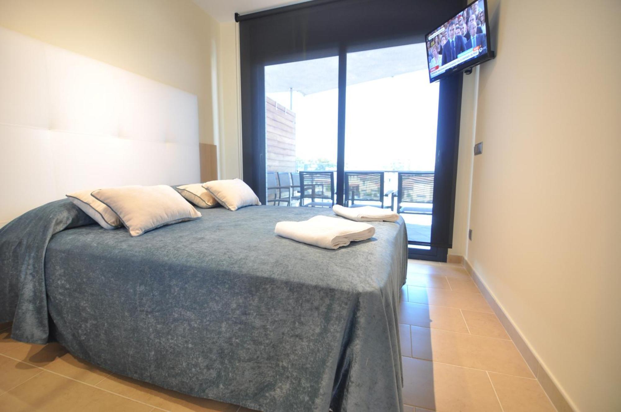 Rnet - Apartments Roses Port Trebol Esterno foto